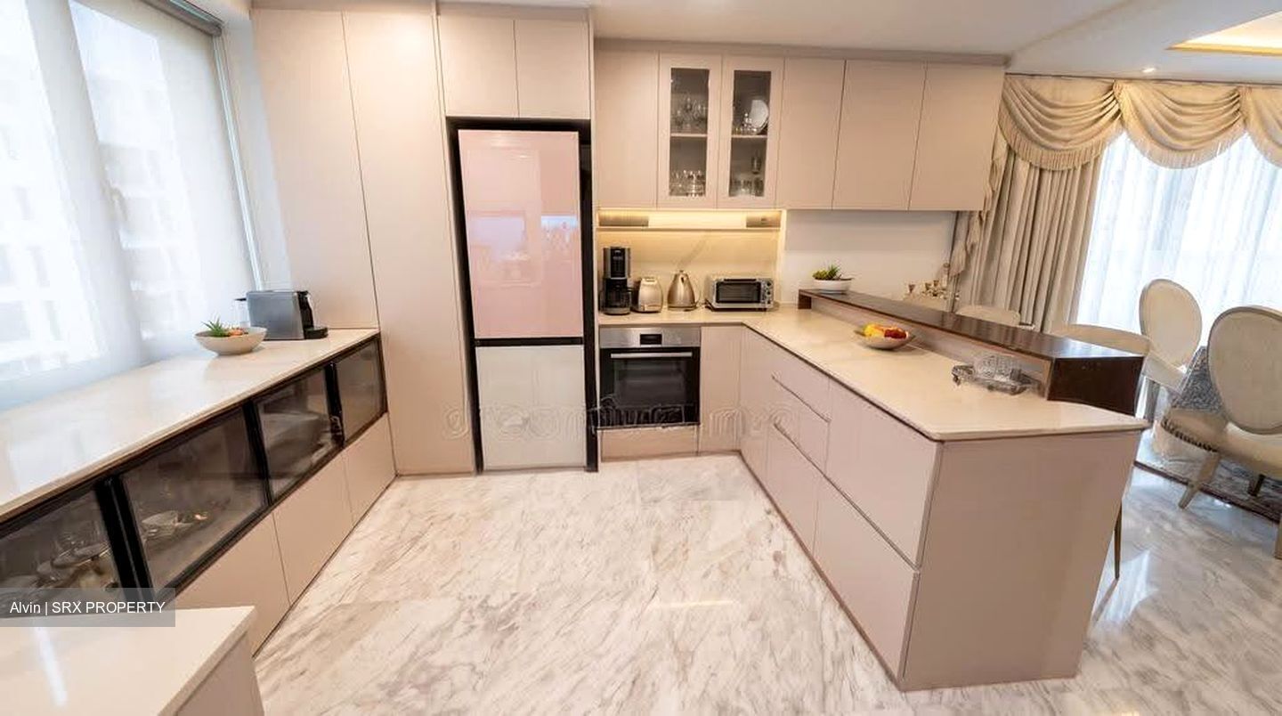 Still Road (D15), Terrace #636060391